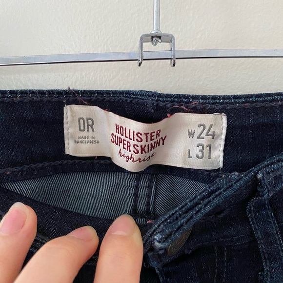 🔥2/$30🔥Hollister Highrise Jeans - Picture 6 of 7